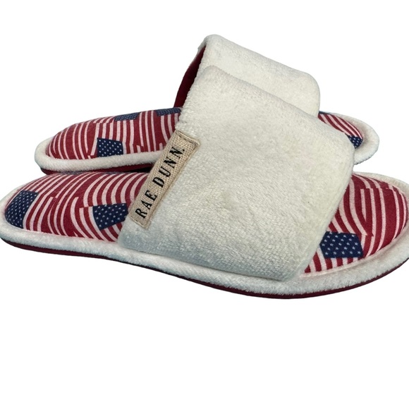 Rae Dunn ladies America flag memory form slippers size Small - Picture 7 of 7